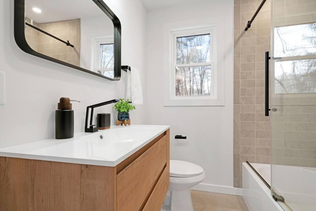 New Paltz Zen Wellness Cabin W/ Hot Tub Exteriör bild